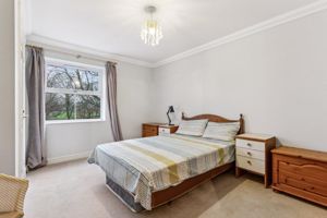 BEDROOM - click for photo gallery